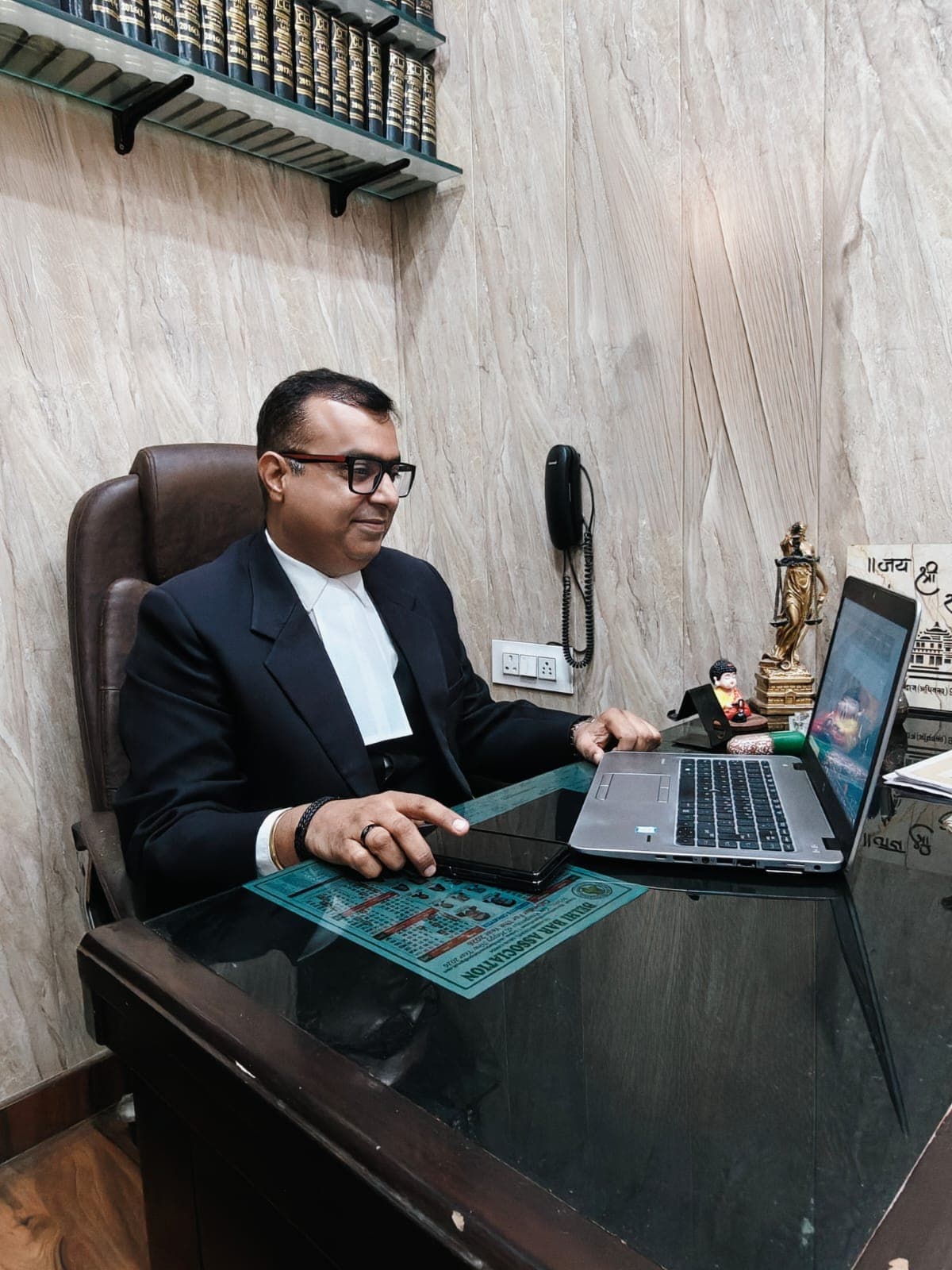 Vineet Hans